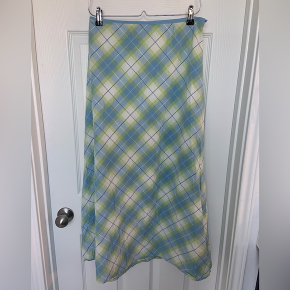 Tommy Hilfiger Dresses & Skirts - 2004 Tommy Hilfiger Plaid Skirt 100% Cotton Women’s Midi